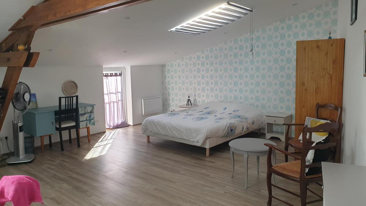Comme A La Maison Apartment